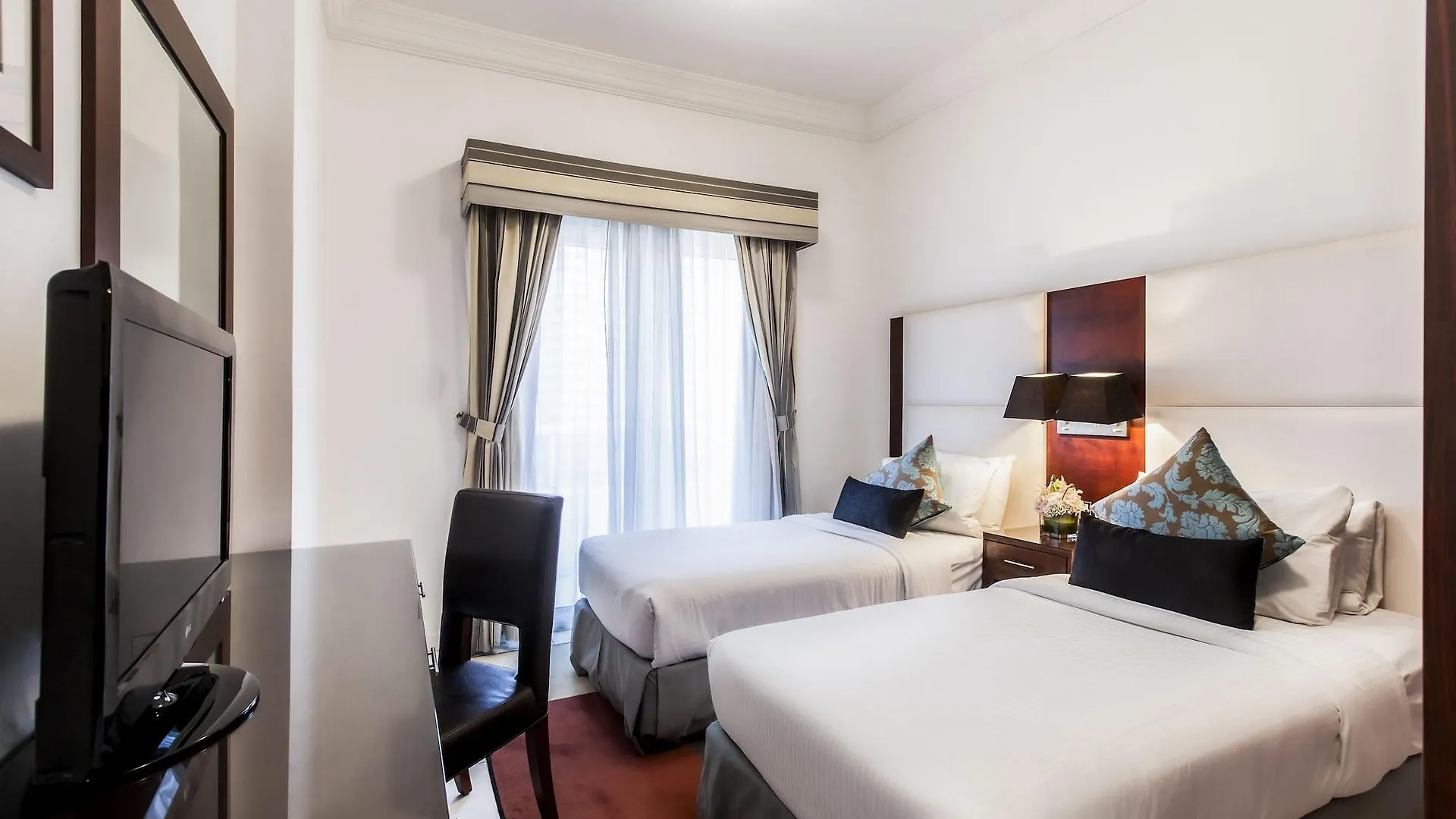 Golden Sands Hotel & Residences Charjah