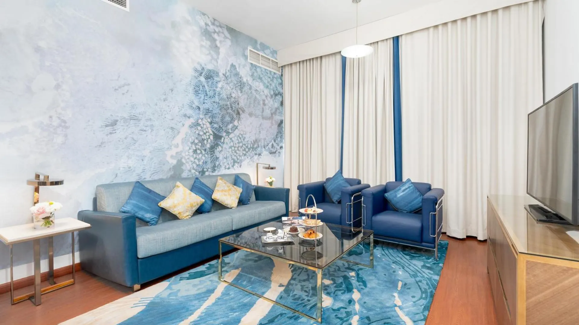 Golden Sands Hotel & Residences Charjah
