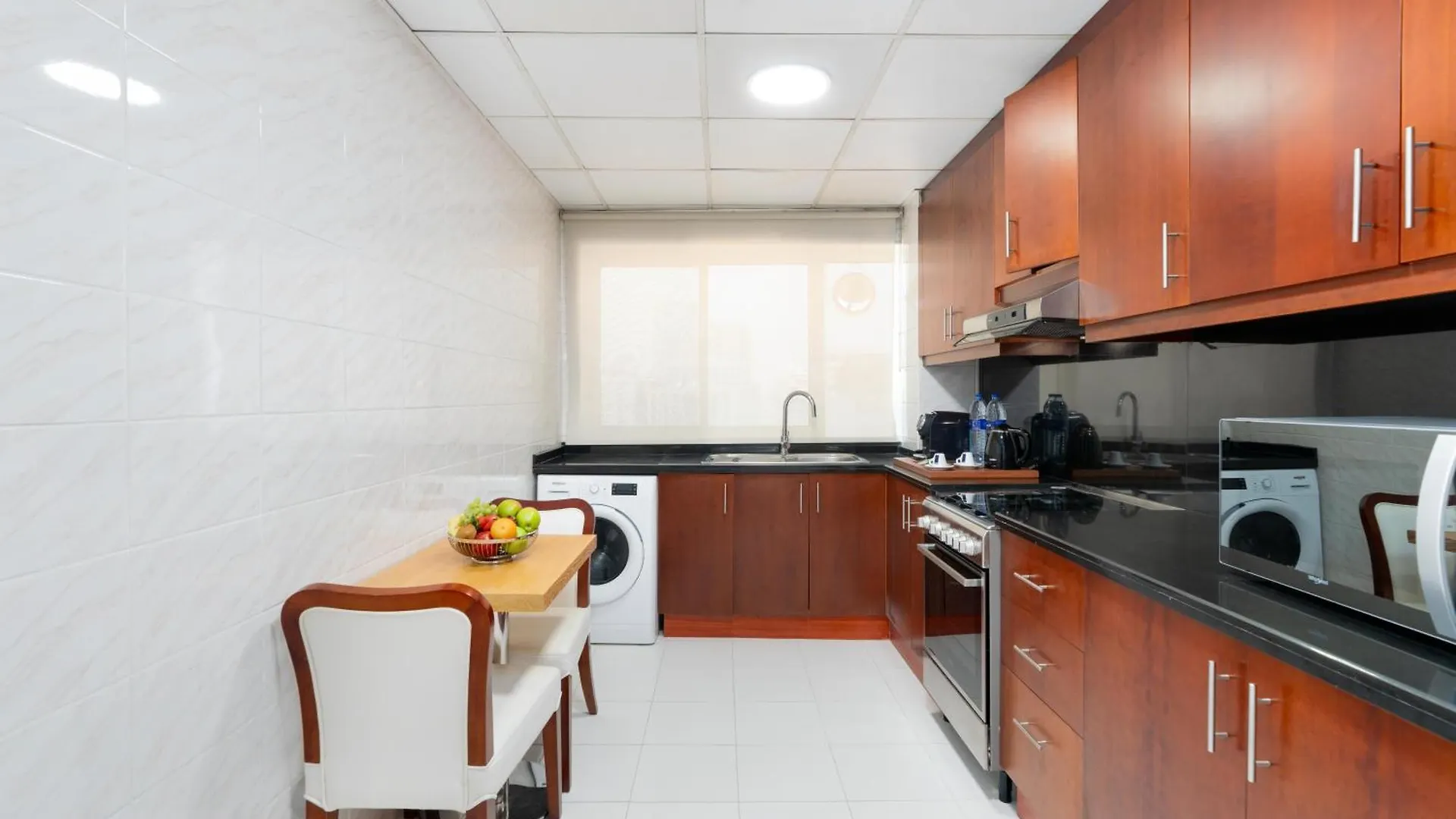Golden Sands Hotel & Residences Charjah
