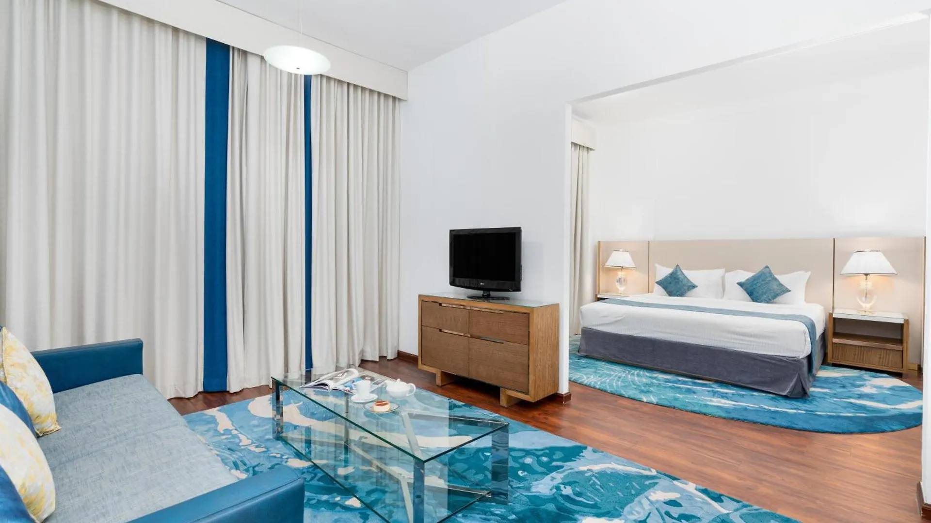 Golden Sands Hotel & Residences Charjah
