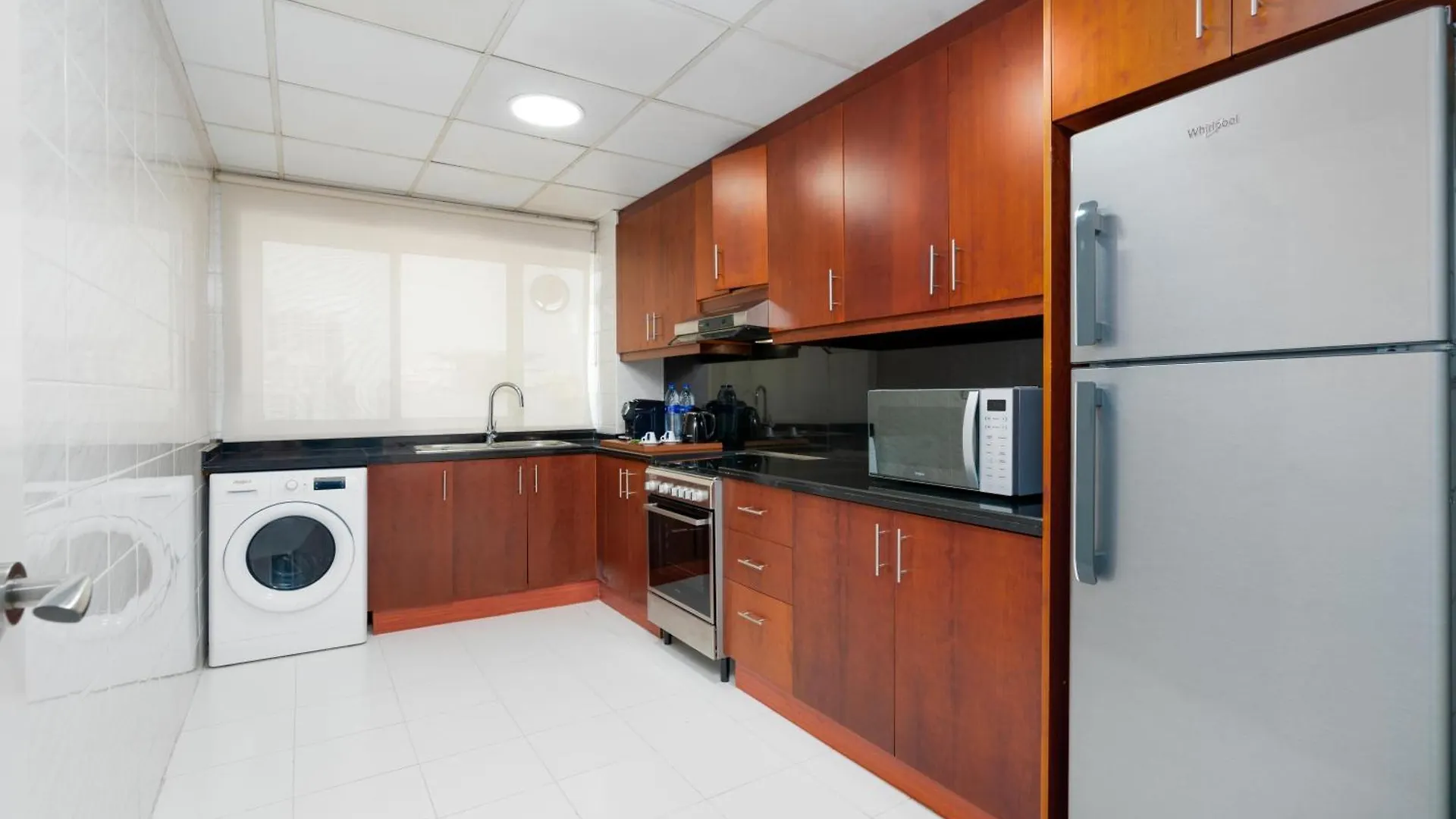 Golden Sands Hotel & Residences Charjah