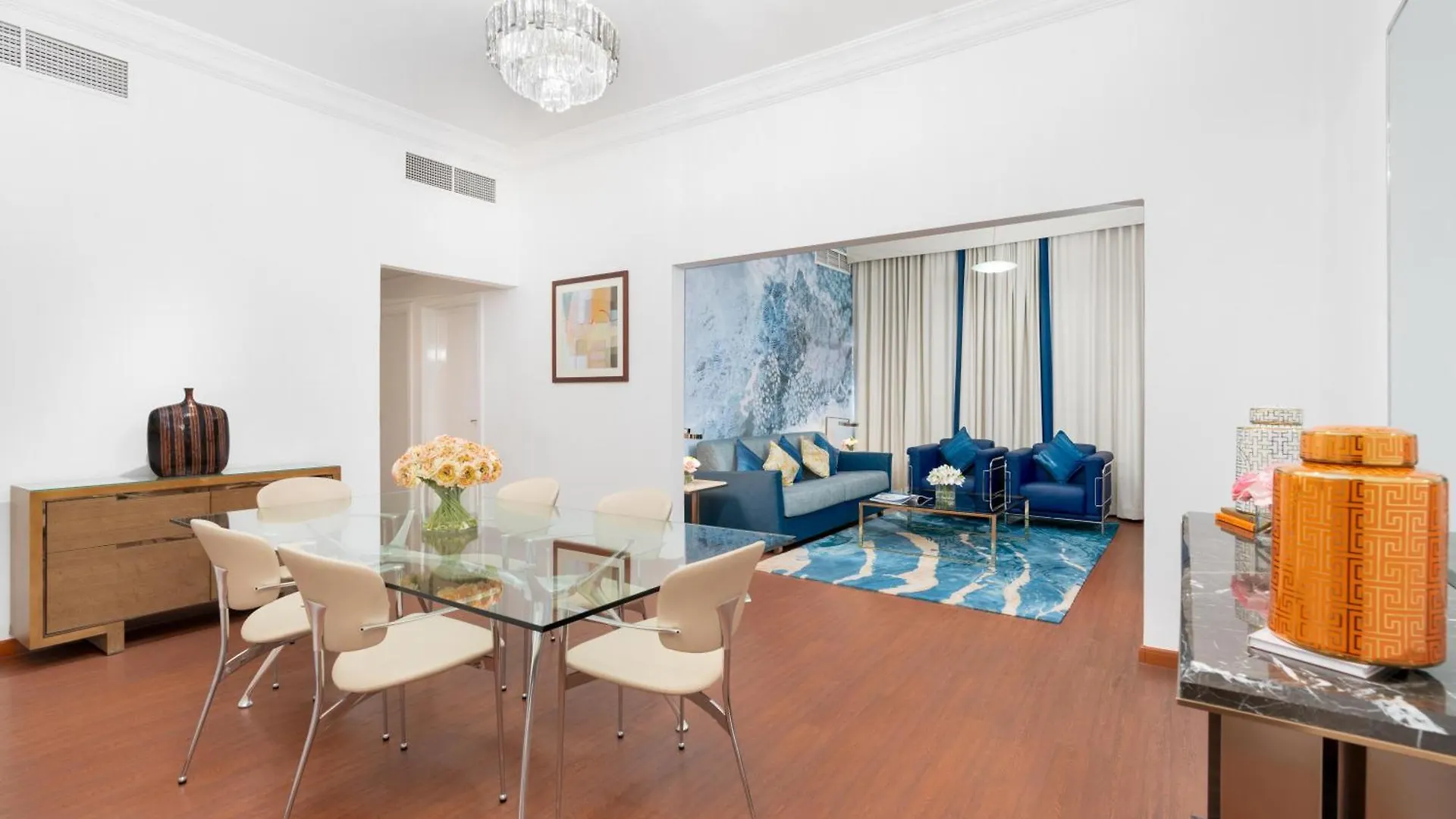 Golden Sands Hotel & Residences Şarja